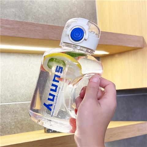 Ladies BPA-free drinking bottle with practical spout Kalsten