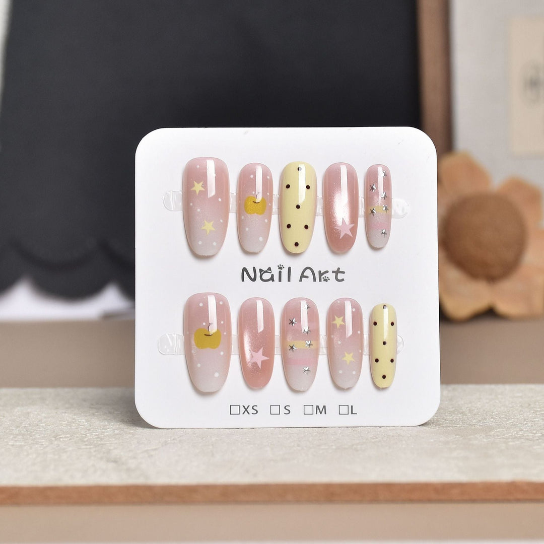 Artistic Star-Embellished Press-On Nail Set Kalsten
