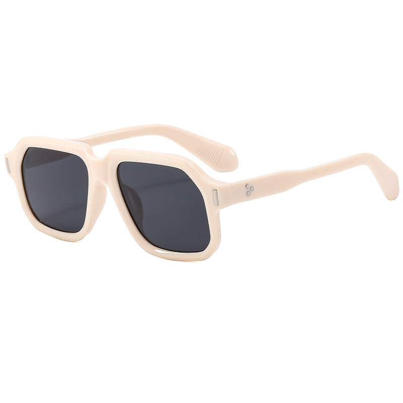 Ladies Elegant and Stylish Sunglasses in Modern Design Kalsten