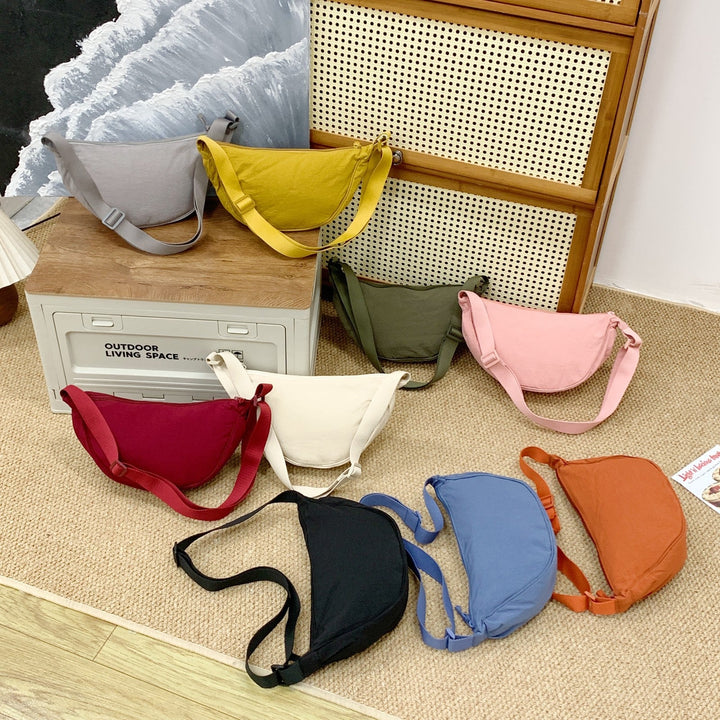 Shoulder bag with adjustable shoulder strap and practical compartments Kalsten