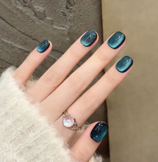 Artificial nails with elegant ombre finish Kalsten