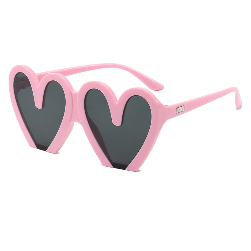 Women's Heart-Shaped Sunglasses with Striking Design Kalsten