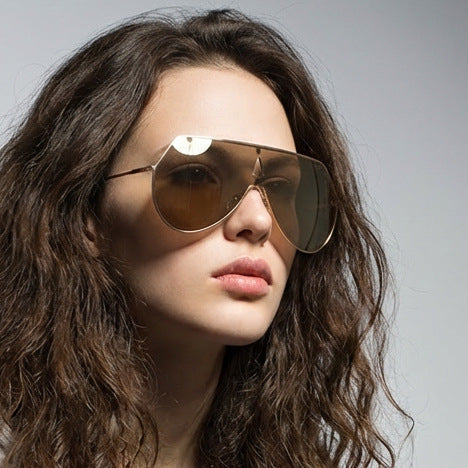 Women's futuristic oversized sunglasses with protective metal frame Kalsten