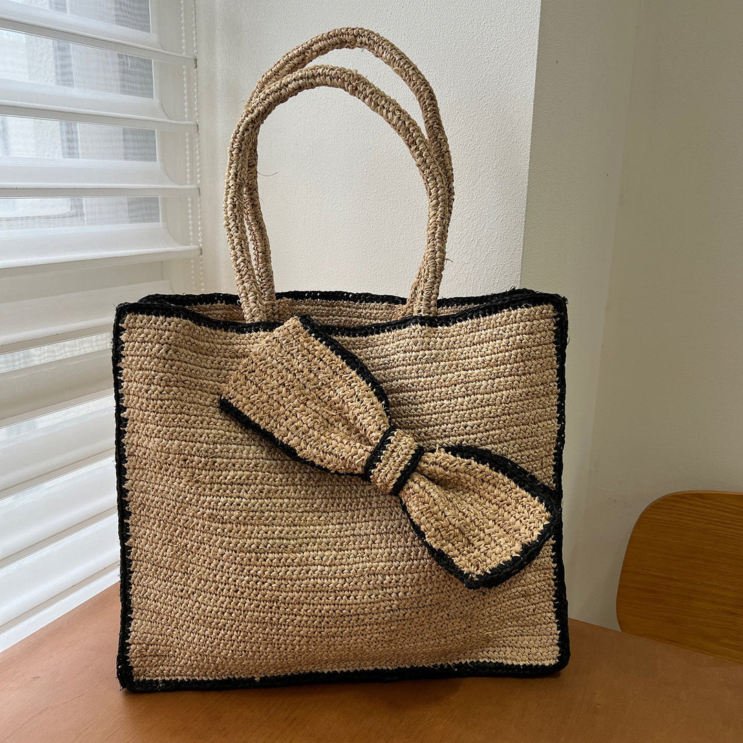 Handcrafted knitted bag with floral design Kalsten
