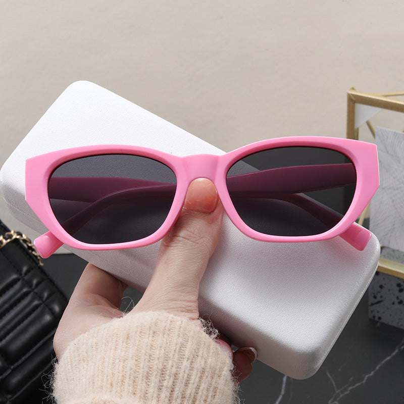 Ladies Cat-Eye Sunglasses with Stylish Frame and UV Protection Kalsten