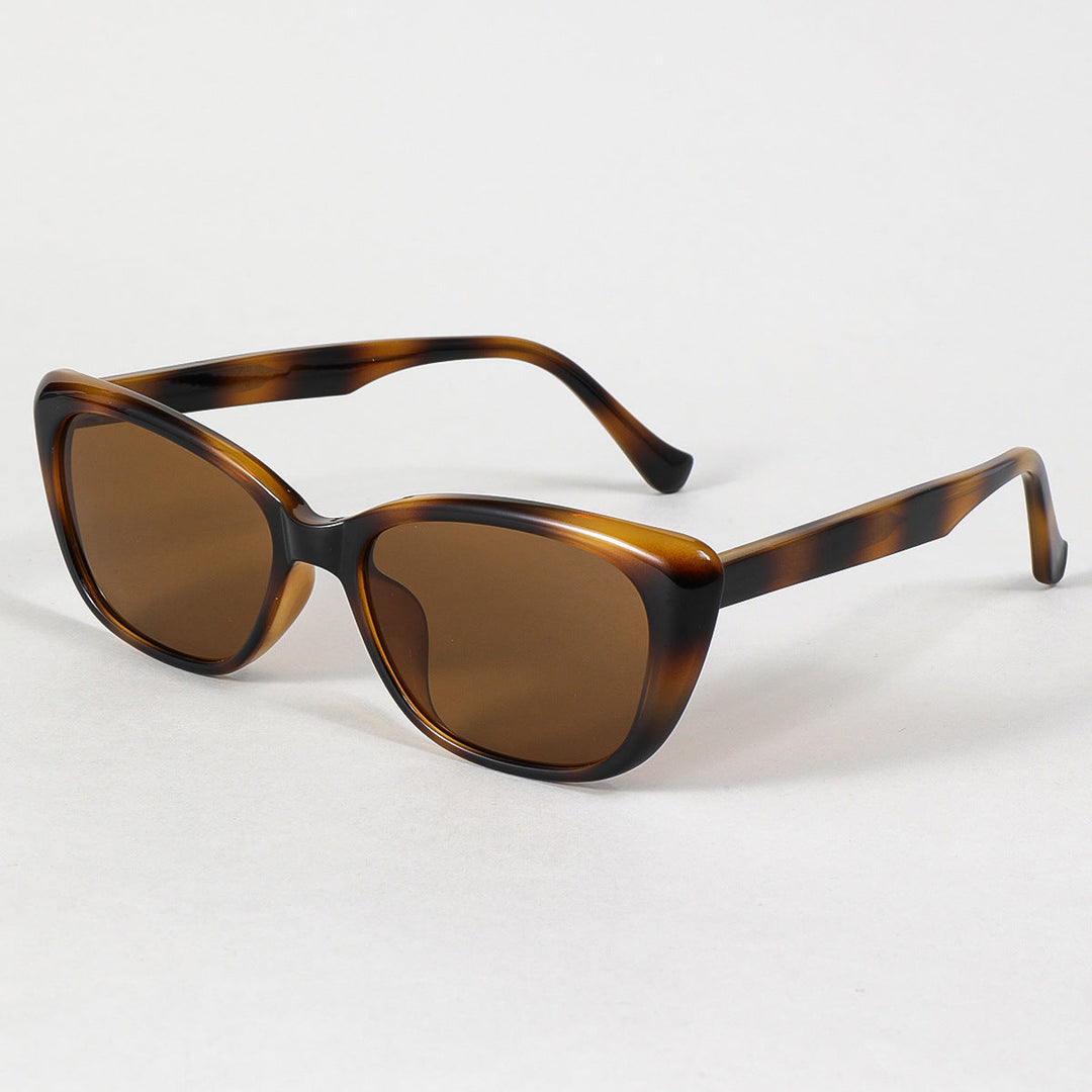 Ladies elegant sunglasses in trendy cat-eye style Kalsten