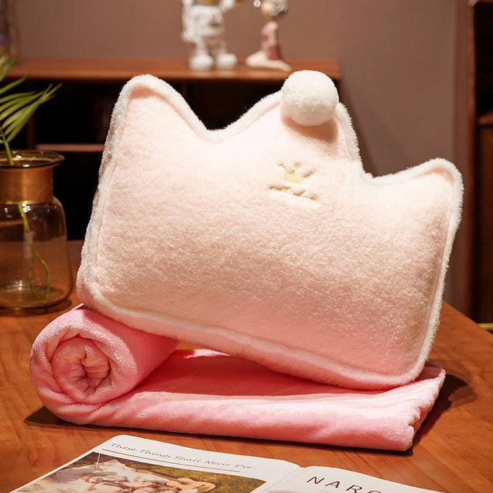 Comfortable plush pillow with ergonomic shape Kalsten