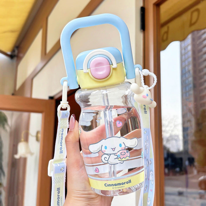 Women's water bottle with high-quality silicone carrying handle and playful character design Kalsten
