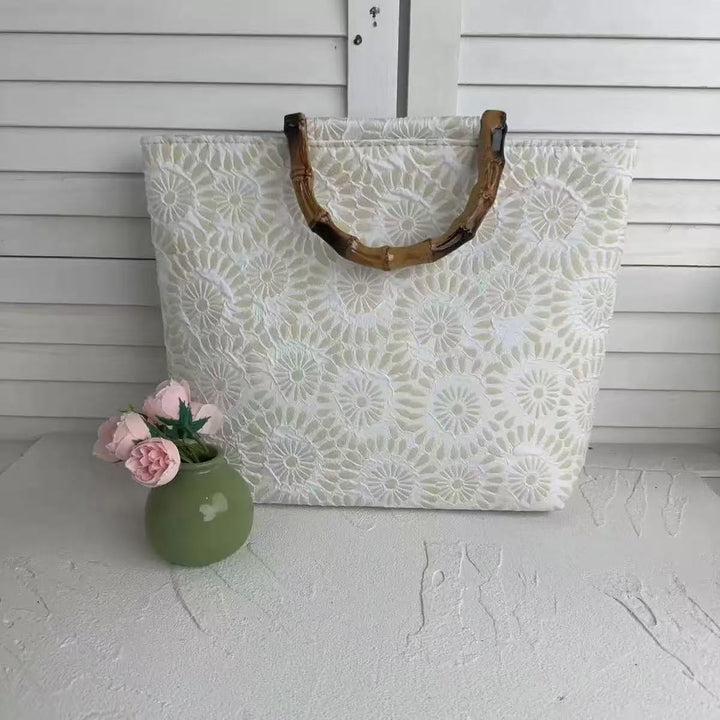 Exclusive and handcrafted beach bag with bamboo handles Kalsten