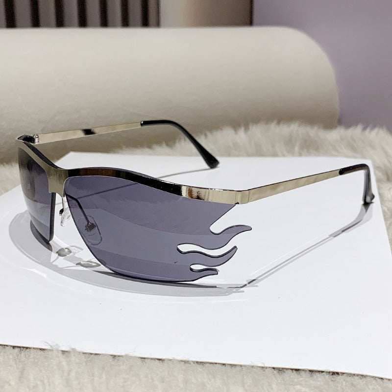 Ladies trendy sunglasses with innovative flame frame Kalsten