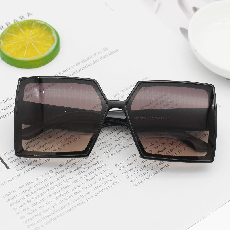Women's Fashion Oversized Sunglasses with Angular Design Kalsten