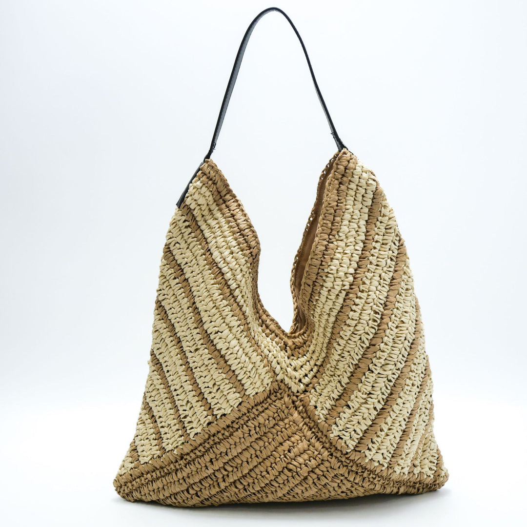 Shopping bag made of woven natural material with modern accents Kalsten