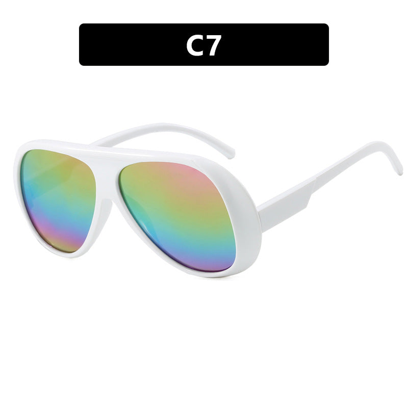 Women's sporty sunglasses in a futuristic design Kalsten