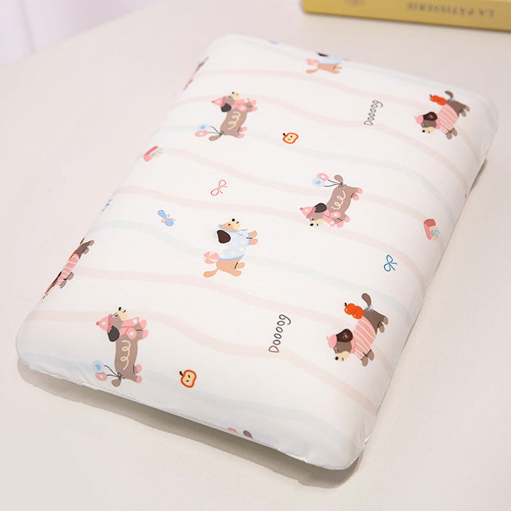 Comfortable cushion with playful animal design Kalsten
