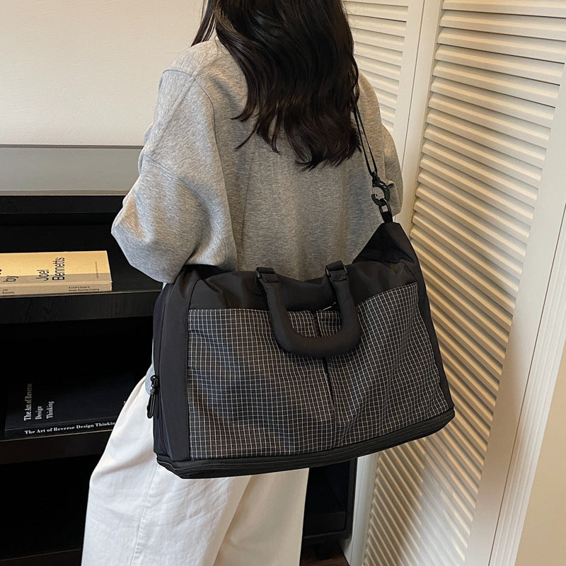 Sporty Travel Bag Kalsten