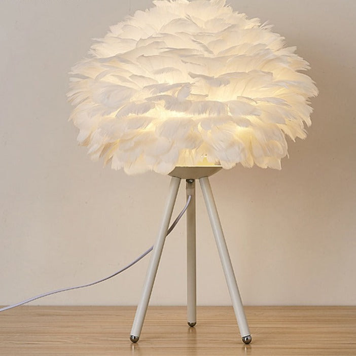 Feather Table Lamp | Kalsten