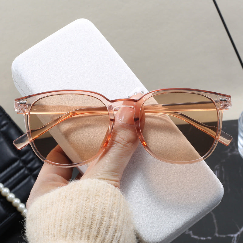 Ladies fashionable sunglasses with transparent frame and elegant design Kalsten