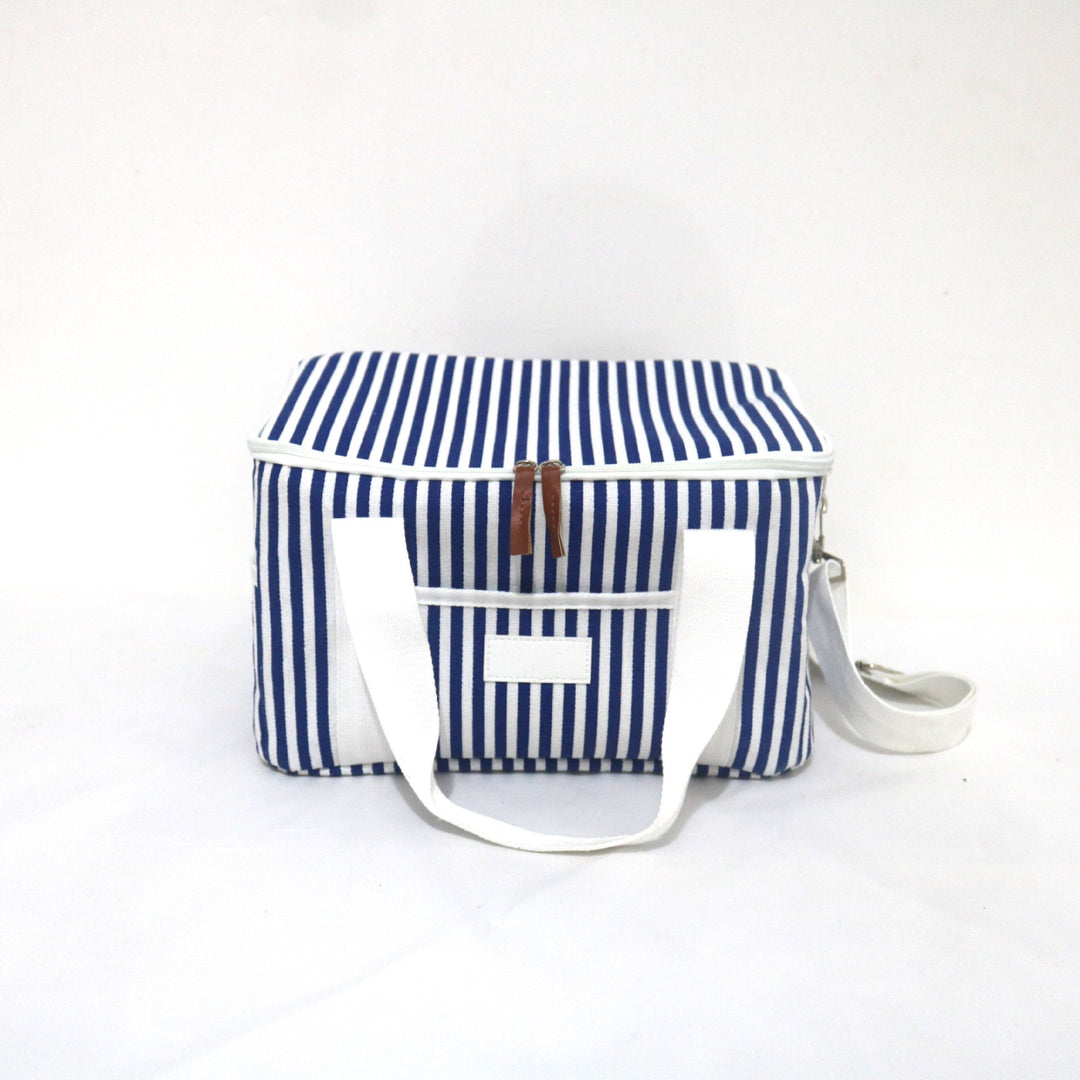 Women's cooler with practical carrying handles and insulated interior Kalsten