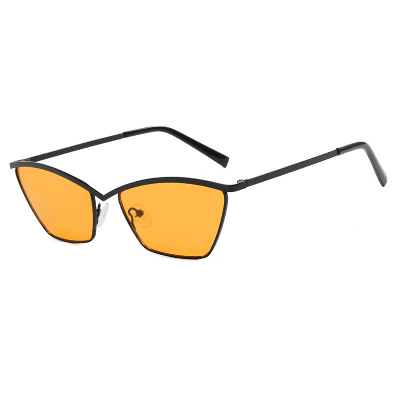 Women's fashionable Cat-Eye sunglasses with elegant metal frame Kalsten