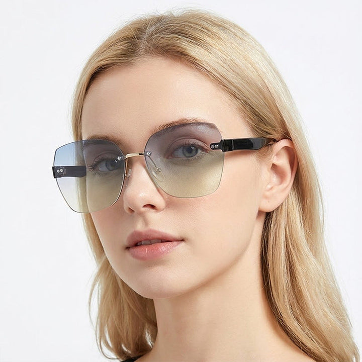 Women's Fashion Tortoiseshell Sunglasses with Golden Accents Kalsten