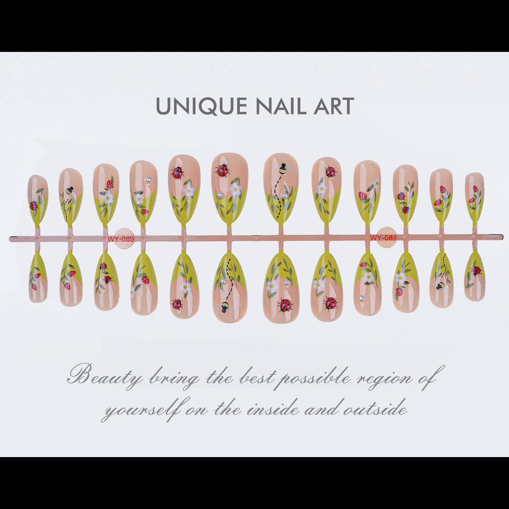Decorative Floral Press-On Nail Set Kalsten