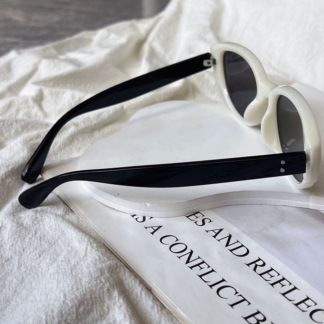 Cat-Eye Frame Sunglasses Kalsten