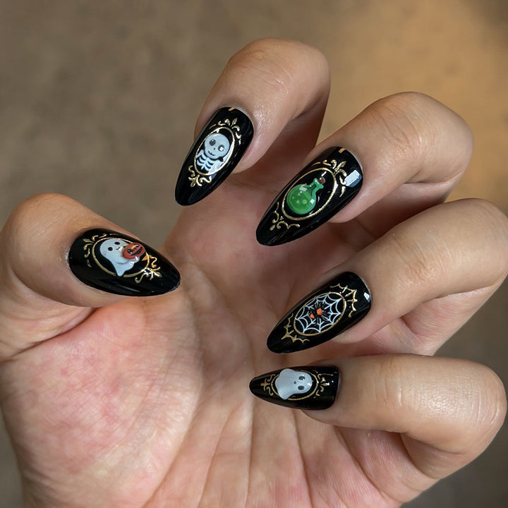 Decorative Themed Press-On Nail Set Kalsten