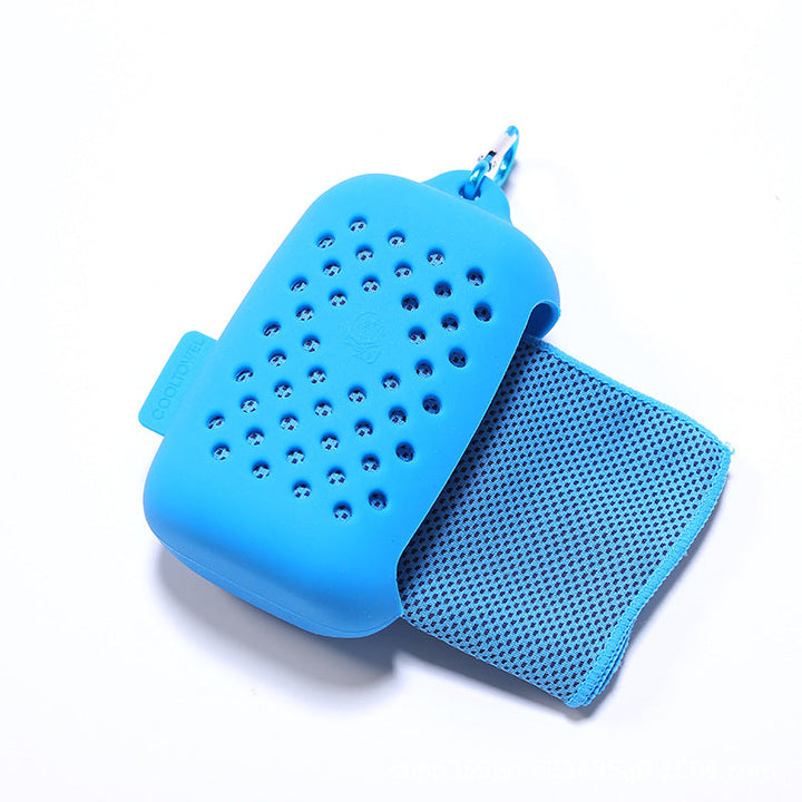 Women Portable Silicone Case with Integrated Cleaning Cloth Kalsten