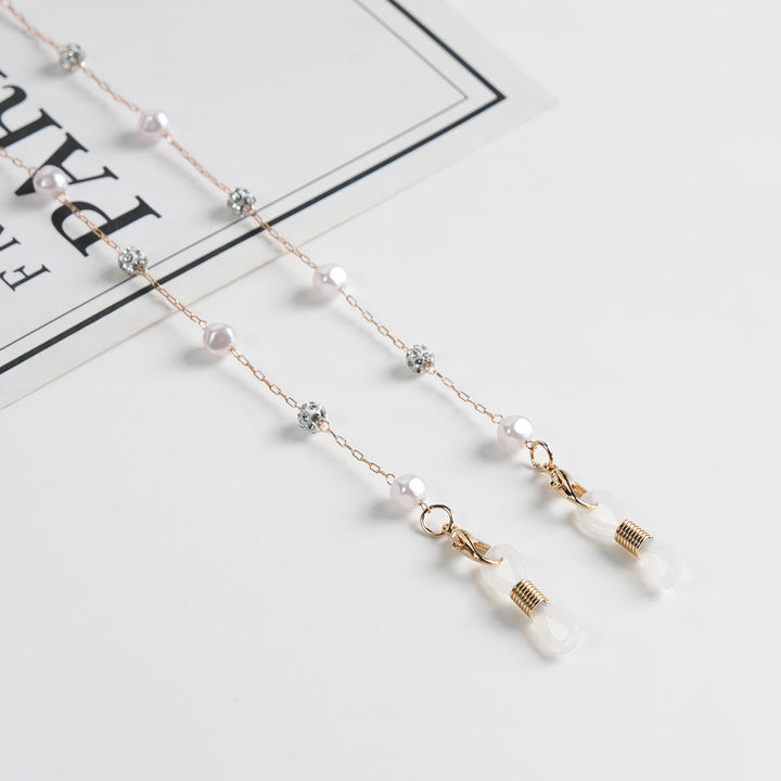 Elegantly Beaded Eyewear Chain kalsten