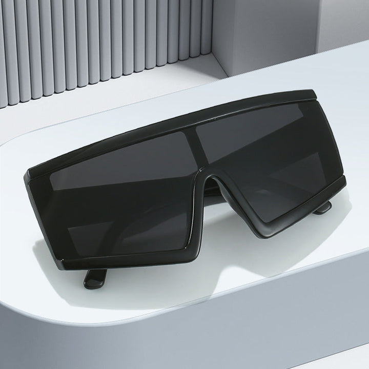 Women's sporty sunglasses with wide, scratch-resistant lens and UV protection Kalsten