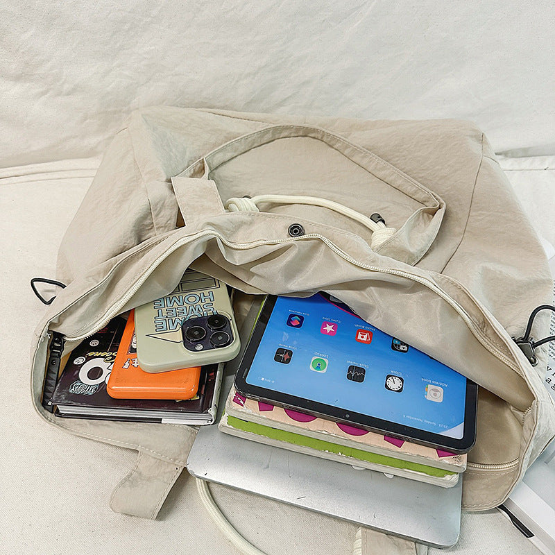 Practical leisure messenger bag with versatile storage options Kalsten