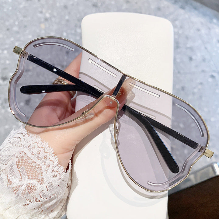 Women’s Sporty Oversized Sunglasses in Unique Design Kalsten