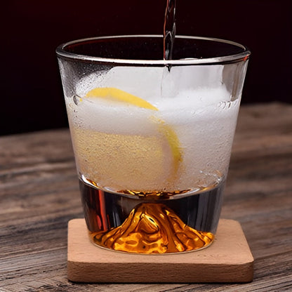 Whisky glasses with Fuji motif – Elegant set for connoisseurs