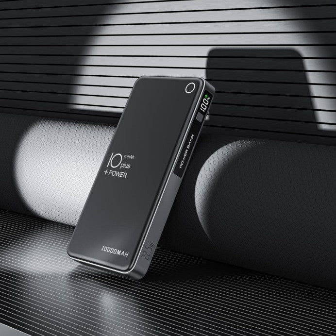 Portable power bank with intelligent LCD display and fast charging function Kalsten