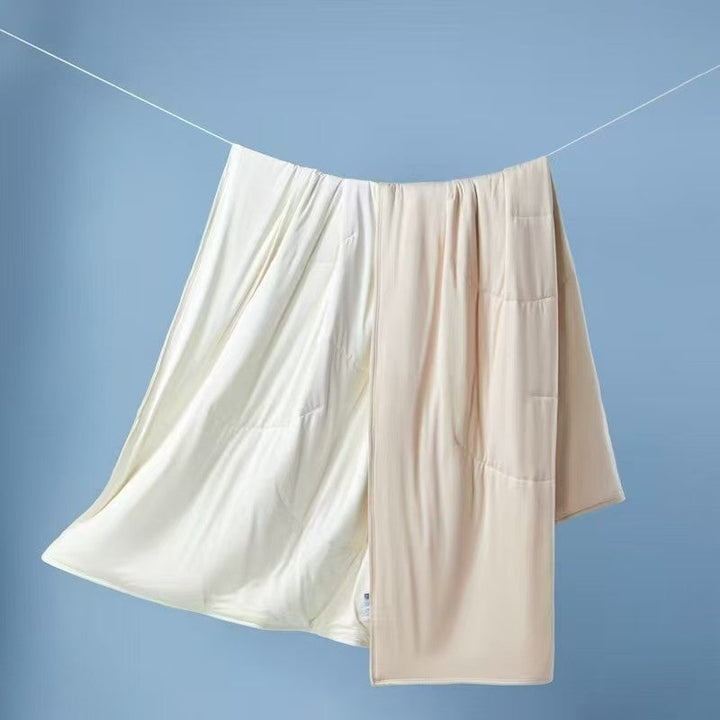 Breathable and Comfortable Summer Blanket Kalsten