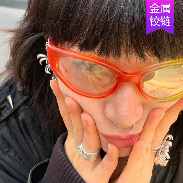 Women's fashionable sunglasses with an exceptional shape and contrasting color accents Kalsten