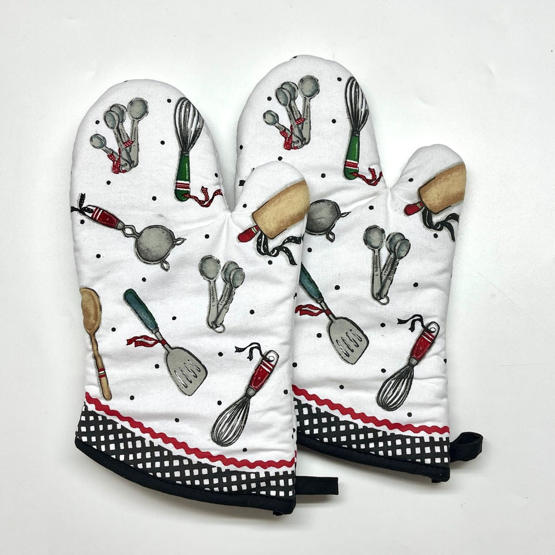 Insulated Double Oven Mitt Pair With Quilted Heat-Resistant Lining And Hanging Loop