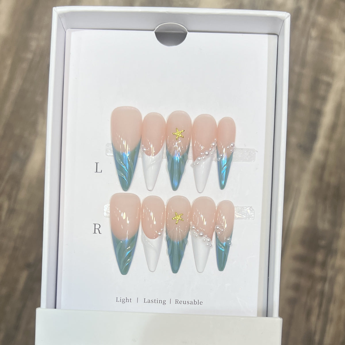 Reusable Press-On Nail Set Acalora