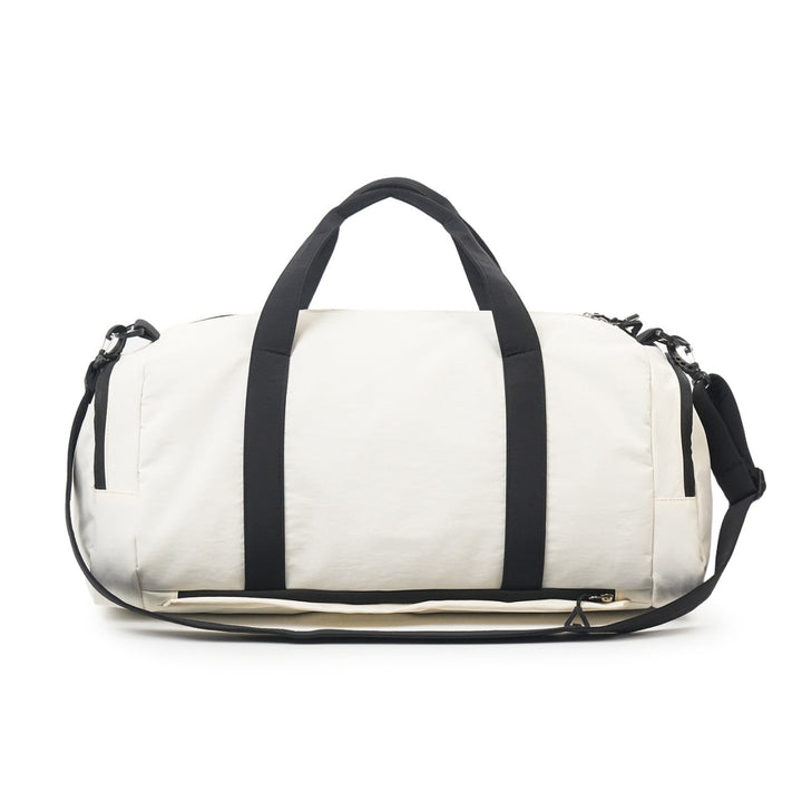 Sporty Travel Bag With Sturdy Shoulder Strap Kalsten