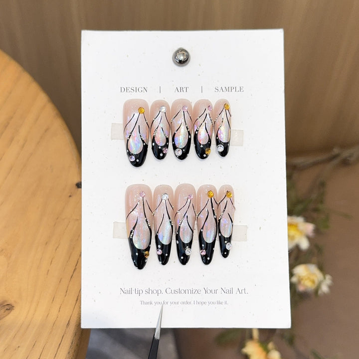 Artificial nails with artistic holographic accents Kalsten