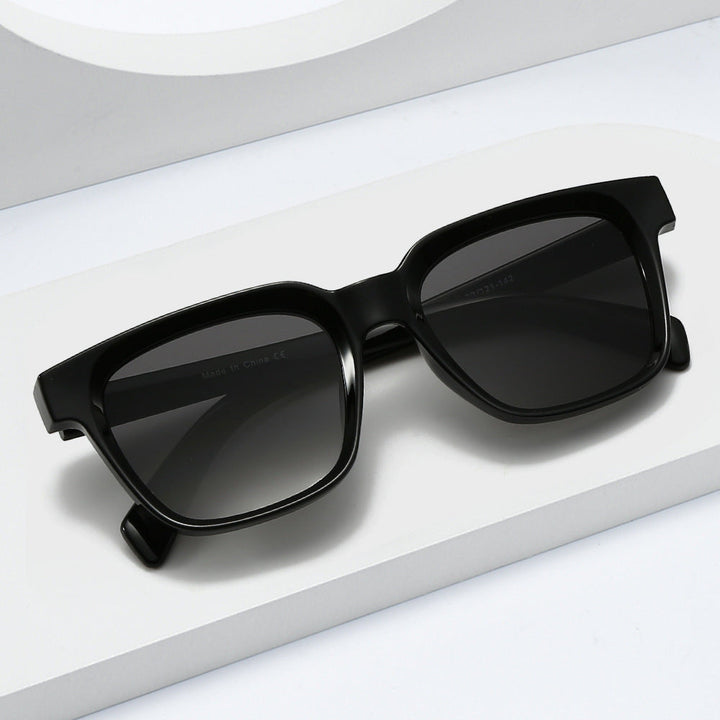 Women's elegant square sunglasses with UV protection and sturdy frame Kalsten