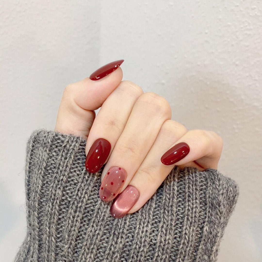 Artificial nail tips with creative dots and high gloss finish Kalsten