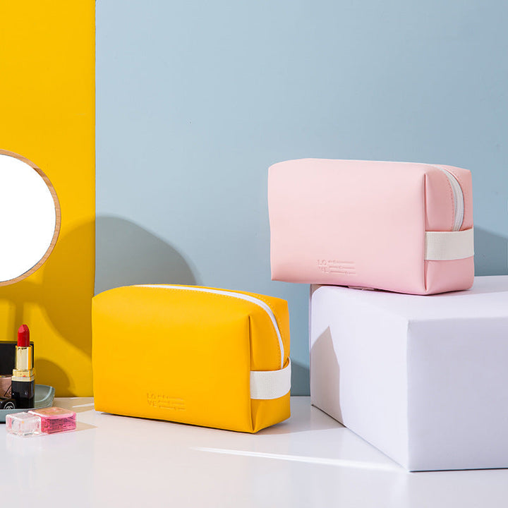 Women’s Cosmetic Pouch with Practical Zipper Kalsten