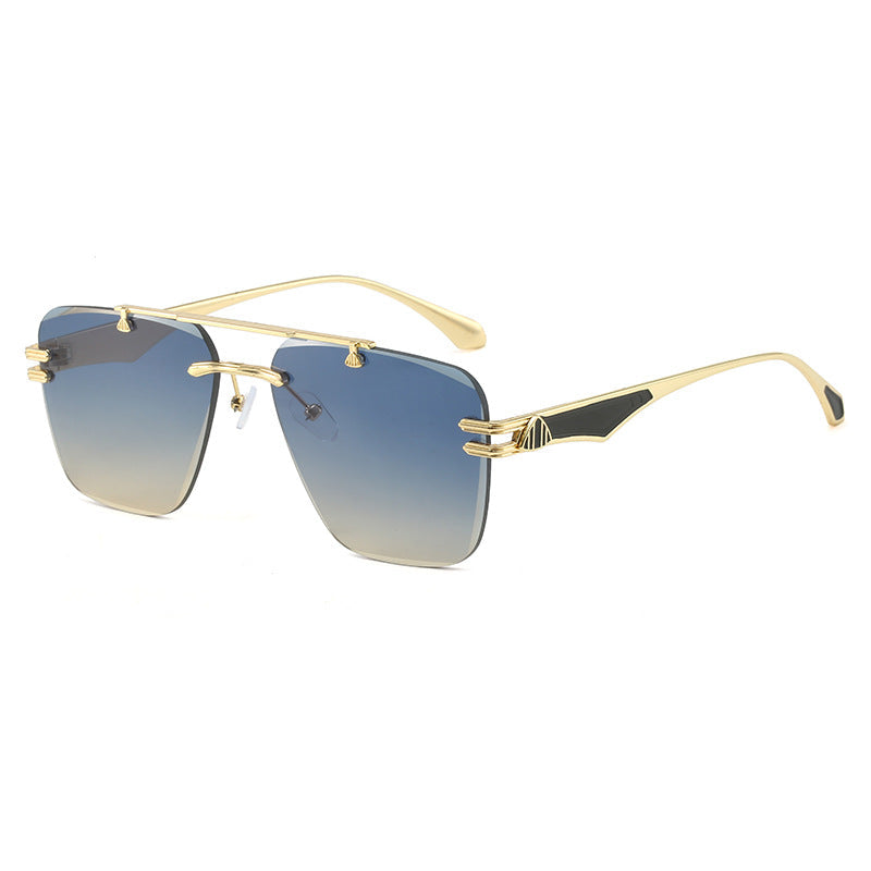 Women’s designer sunglasses in an extravagant frame Kalsten