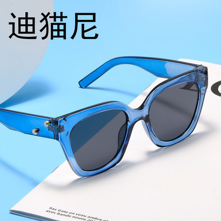 Women extravagantly designed sunglasses Kalsten