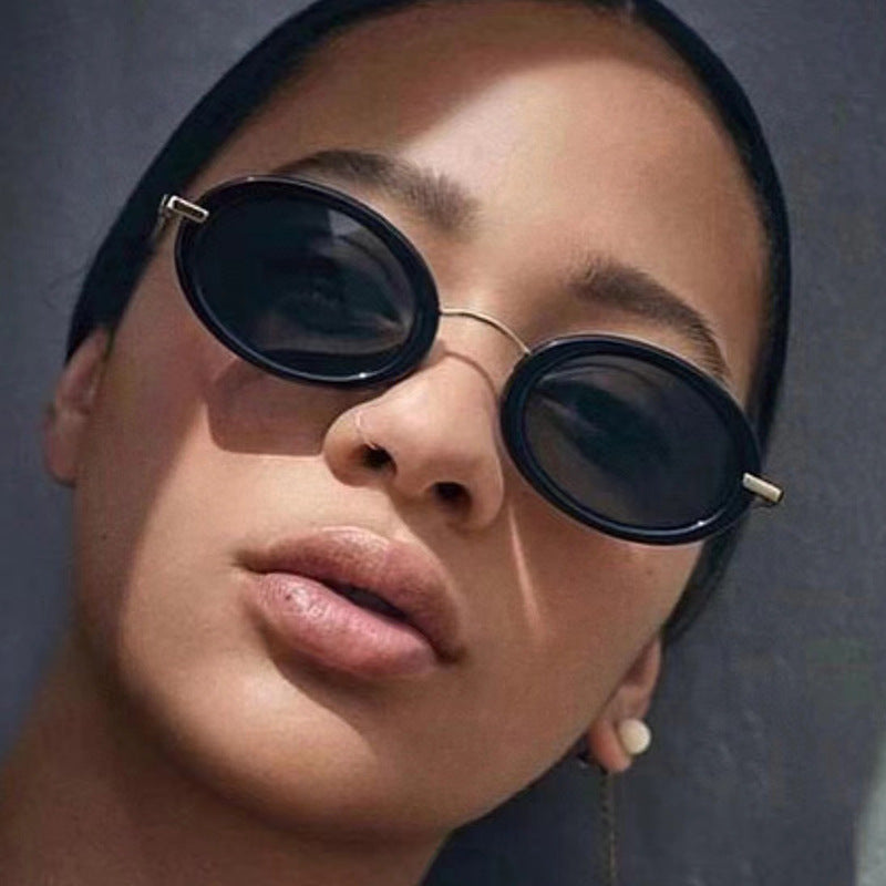 Ladies fashionable sunglasses in elegant oval design Kalsten