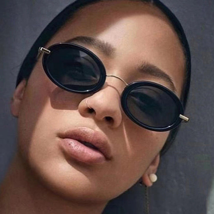 Ladies fashionable sunglasses in elegant oval design Kalsten