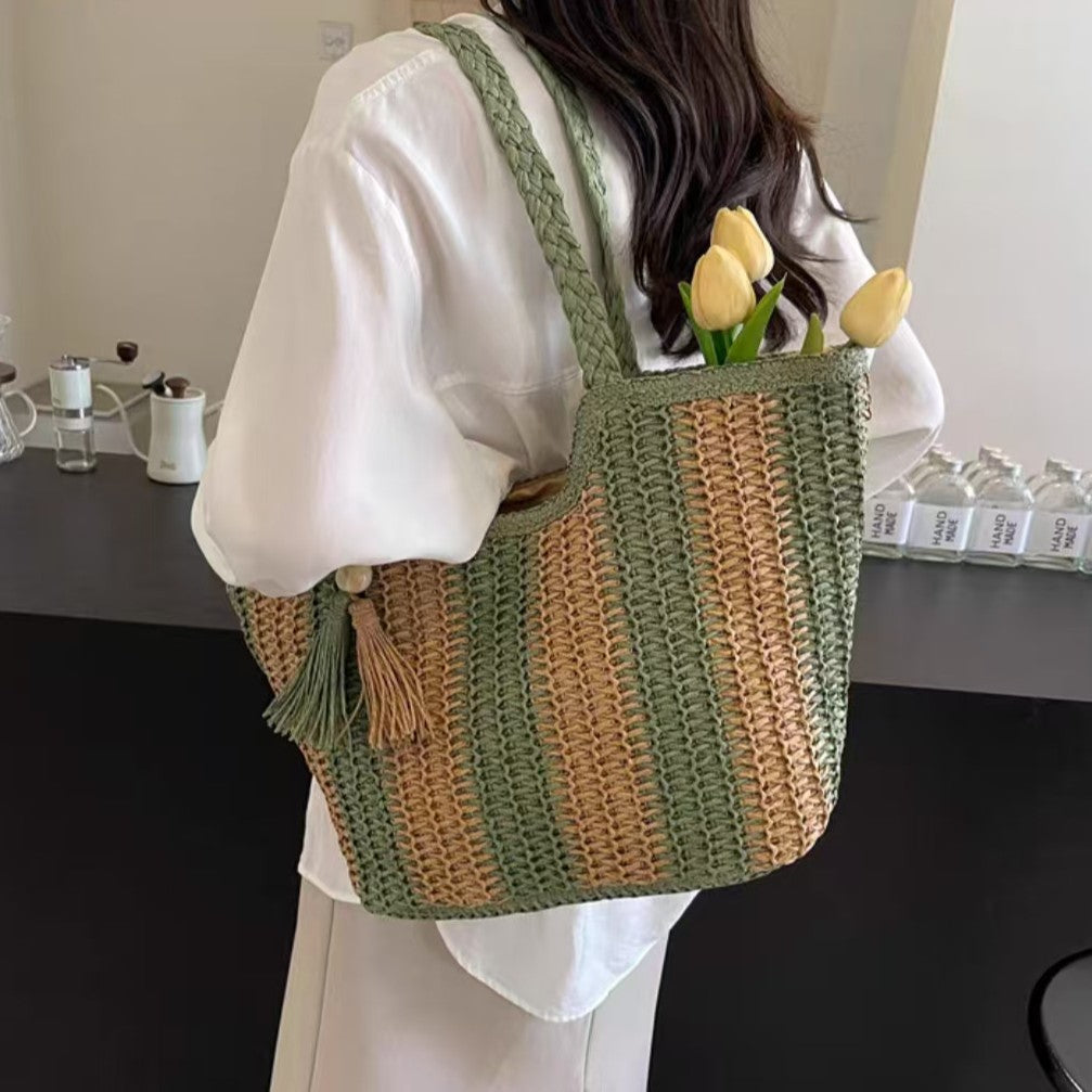 Beach bag with cheerful stripes and tassel details Kalsten