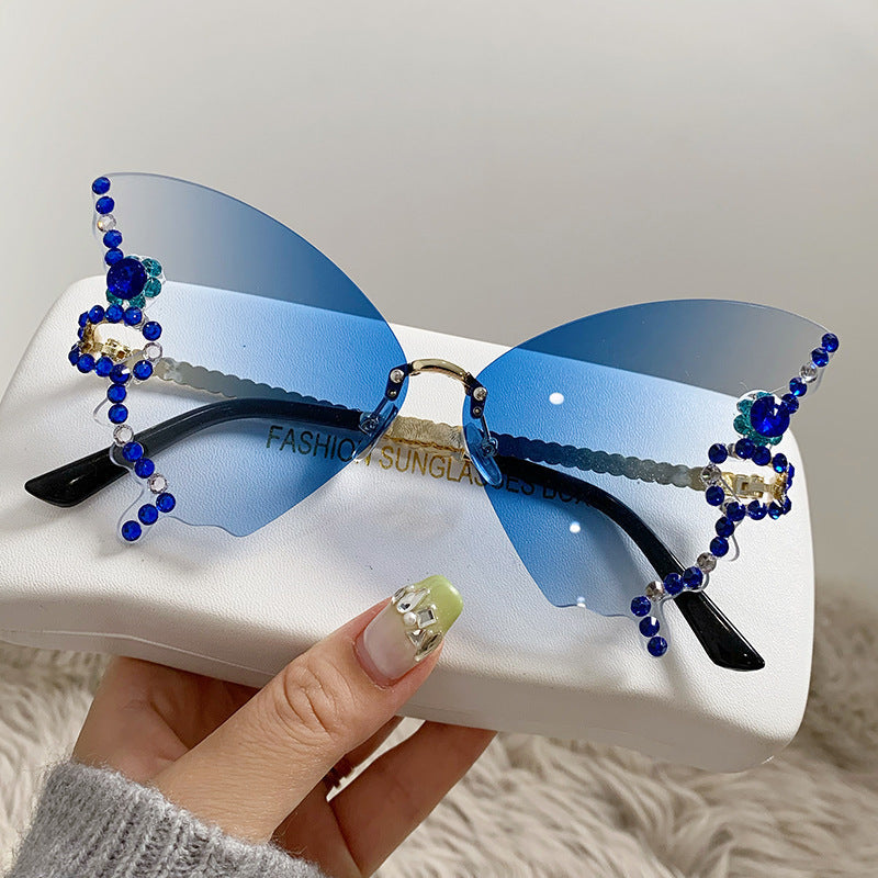 Ladies extravagantly designed sunglasses Kalsten