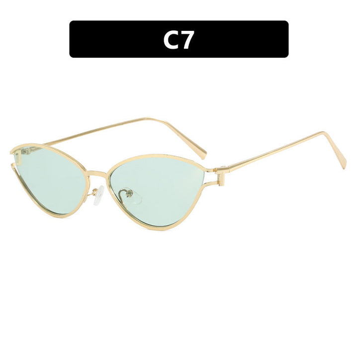 Ladies Cat-Eye Sunglasses in Elegant Gold Frame Kalsten